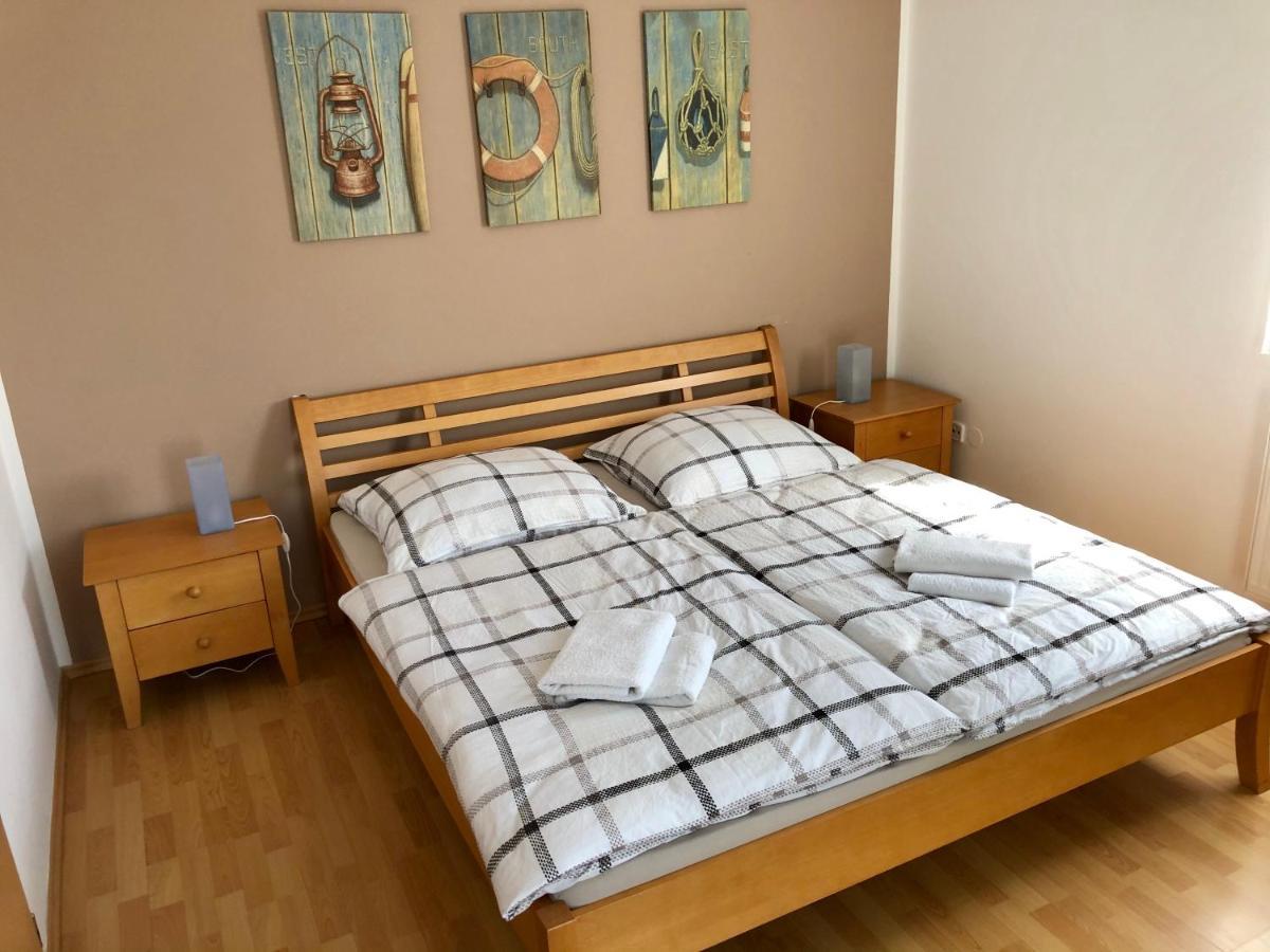 Apartman Adam Ліпно-над-Влтавою Екстер'єр фото